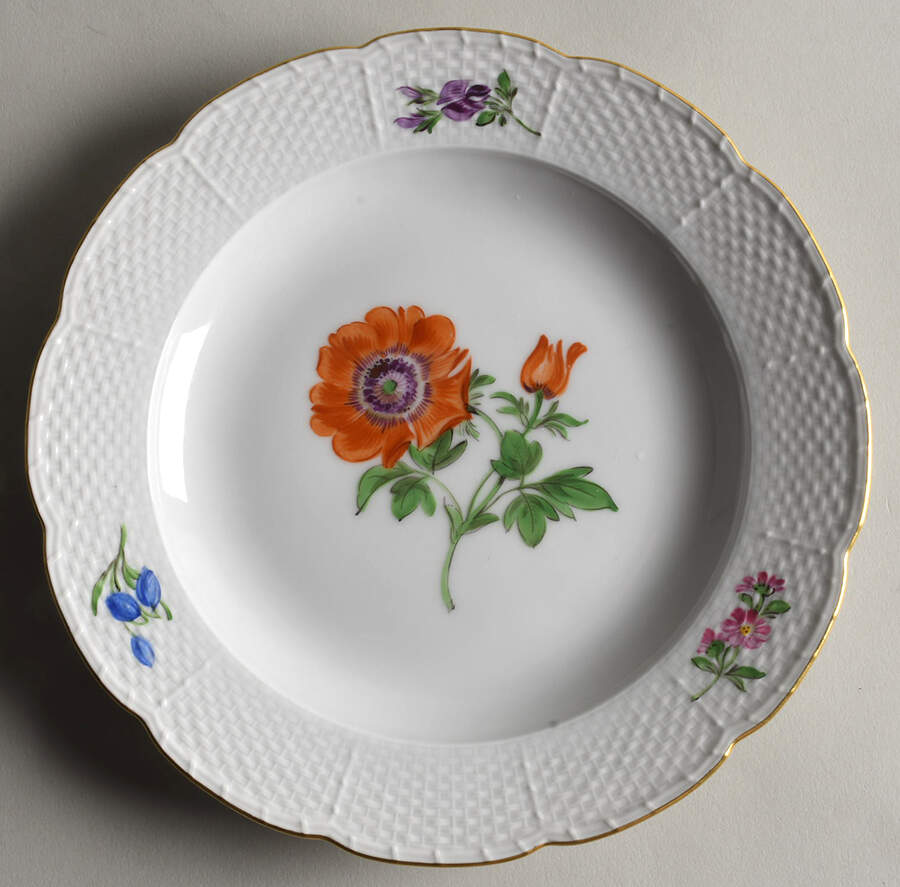 MSS231 Salad Plate by Meissen (Germany)-1