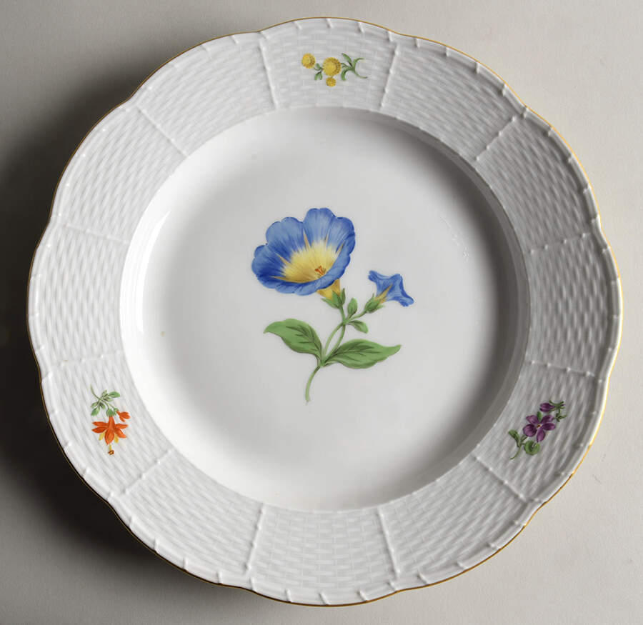MSS231 Dinner Plate by Meissen (Germany)-1