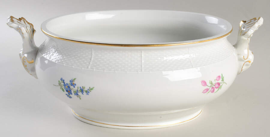 MSS231 Oval Vegetable No Lid by Meissen (Germany)-1