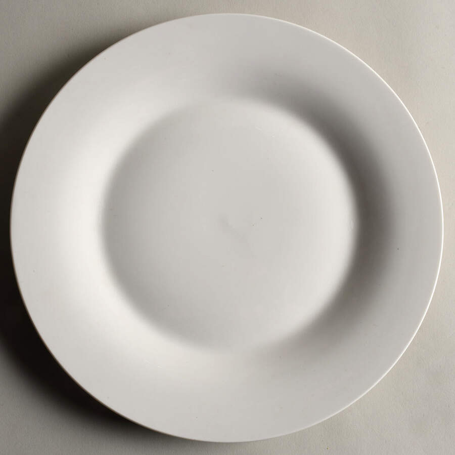 M2X2 Dinner Plate by Max Studio Home-1