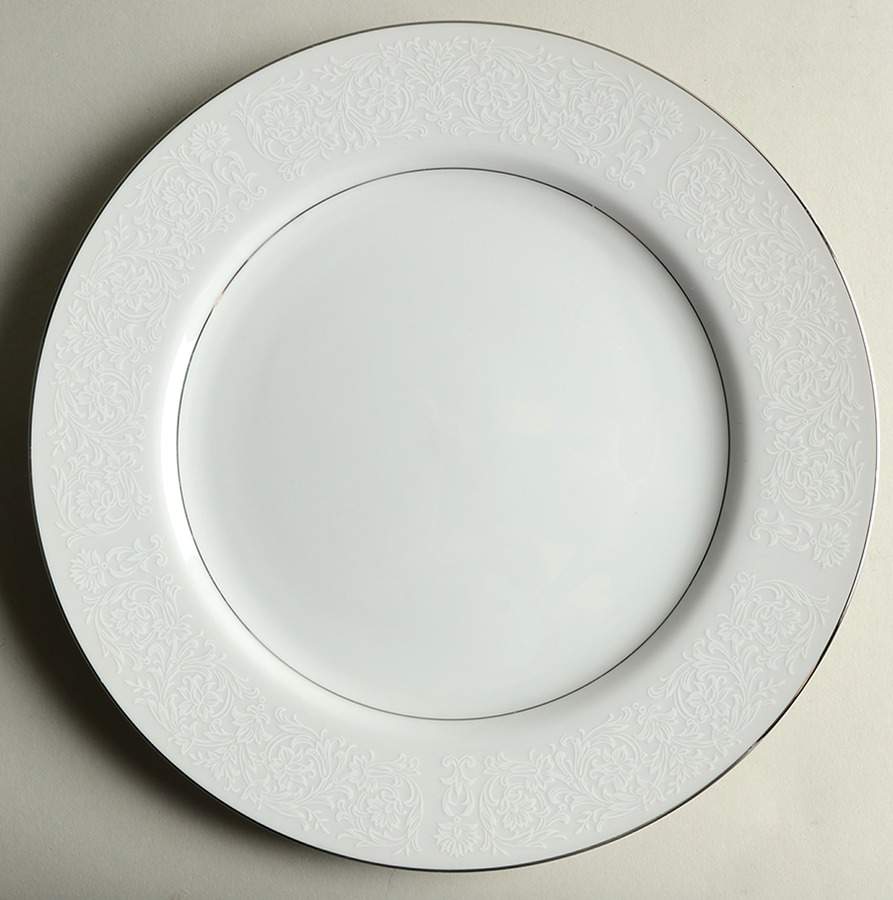 Shannon Dinner Plate by Montgomery Ward-1