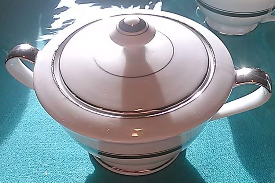 MZH4 Sugar Bowl & Lid by Mizuho China (Japan)-1