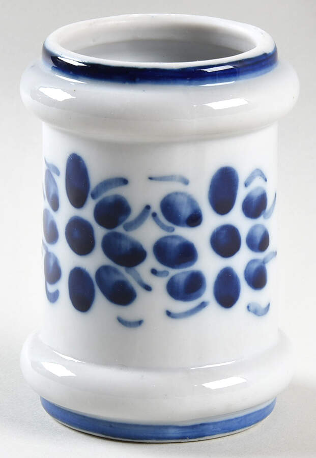 Colonial Small Spice Jar No Lid by Monte Siao-1