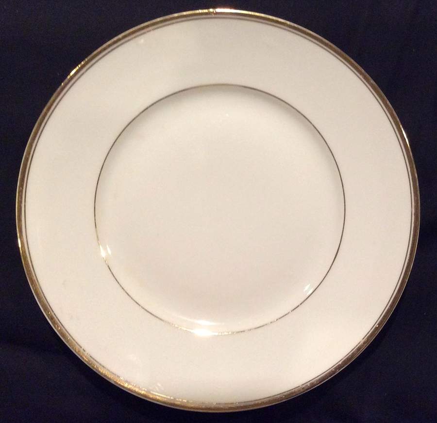 MUE177 Dinner Plate by Paul Muller-1