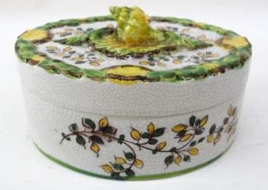 E909 Round Box & Lid by Meiselman Imports-1