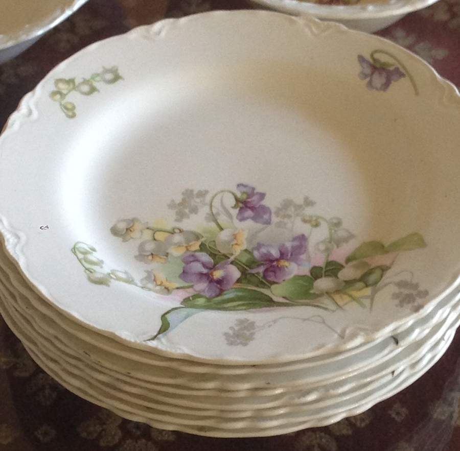 Cambridge (No Trim) Dinner Plate by J & G Meakin-1