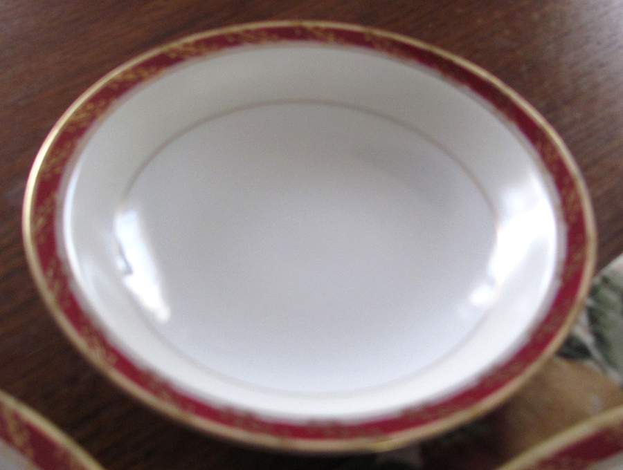 Sovereign Maroon 9" Round Vegetable Bowl by Meito-1