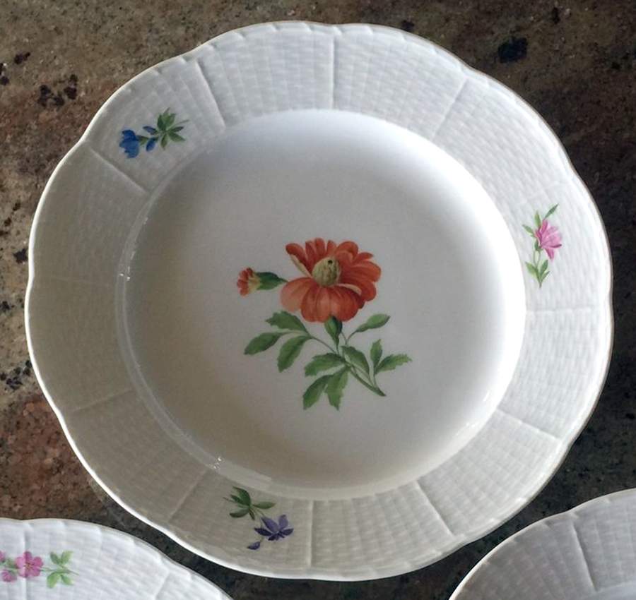 MSS235 Dinner Plate by Meissen (Germany)-1