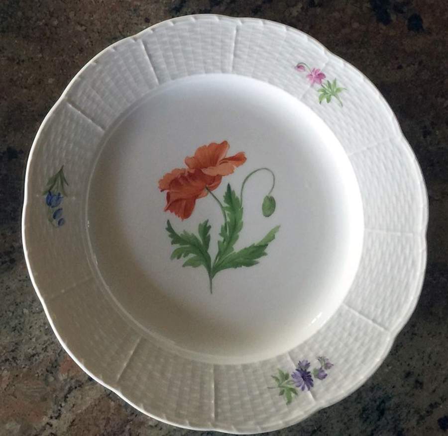 MSS235 Dinner Plate by Meissen (Germany)-1