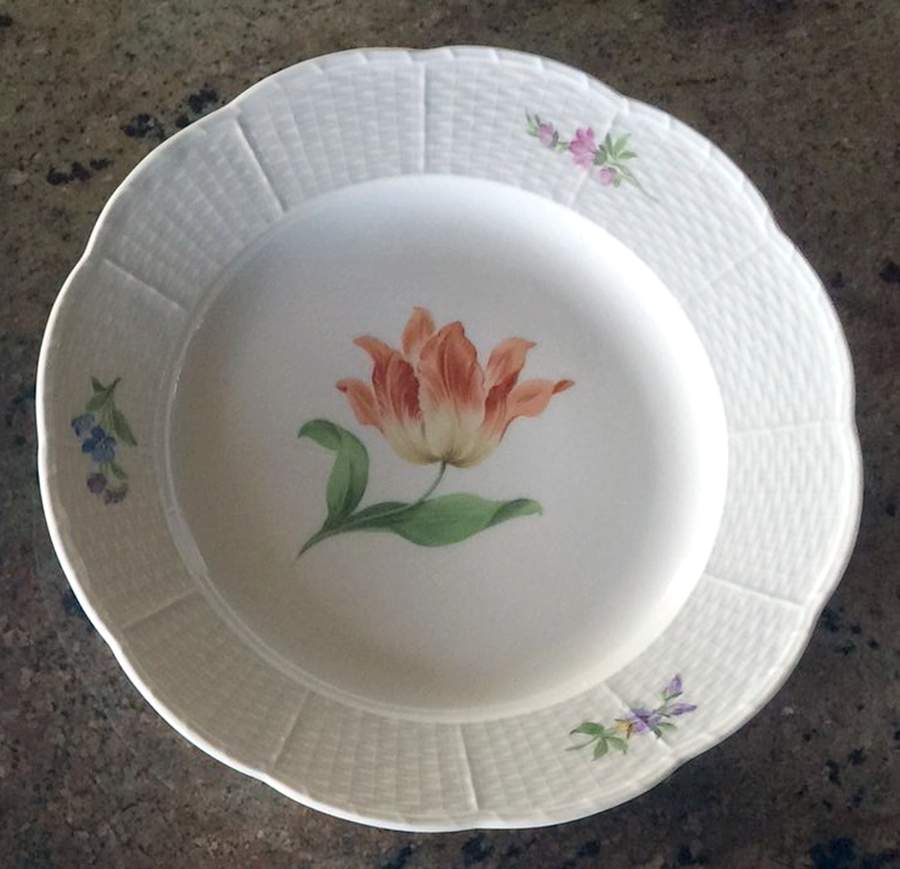 MSS235 Dinner Plate by Meissen (Germany)-1