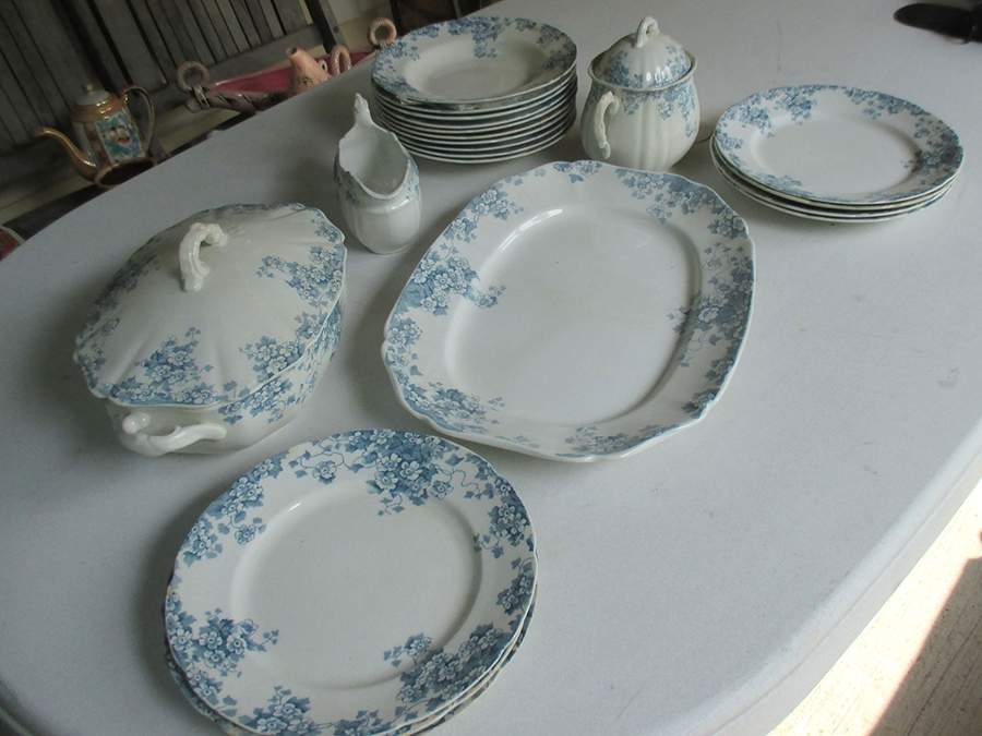 Kenwood Blue Dinner Plate by Alfred Meakin-1