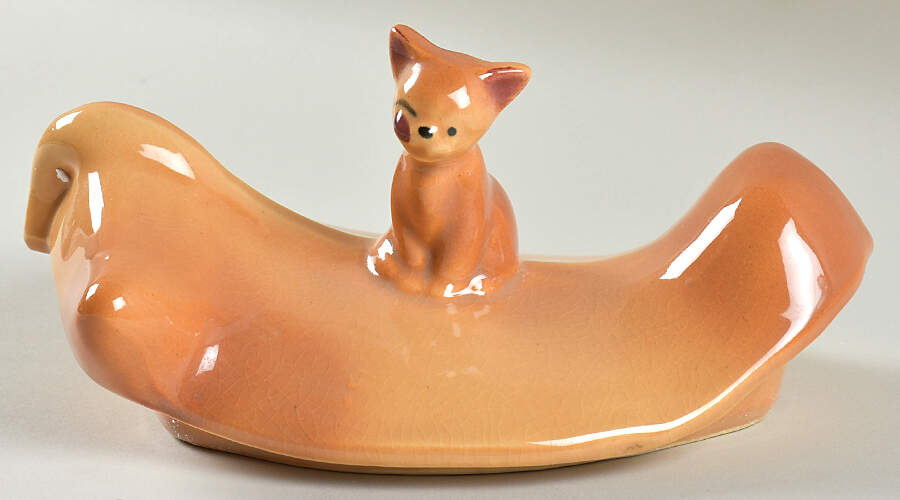 Cow with Cat Lid for Cookie Jar by Nelson McCoy-1