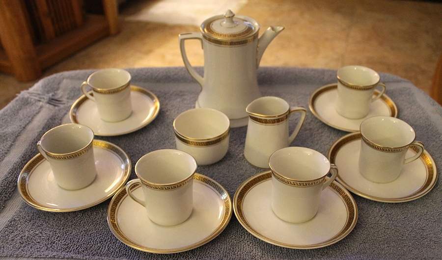 MAD280 Mini Coffee Pot & Lid by John Maddock & Sons-1