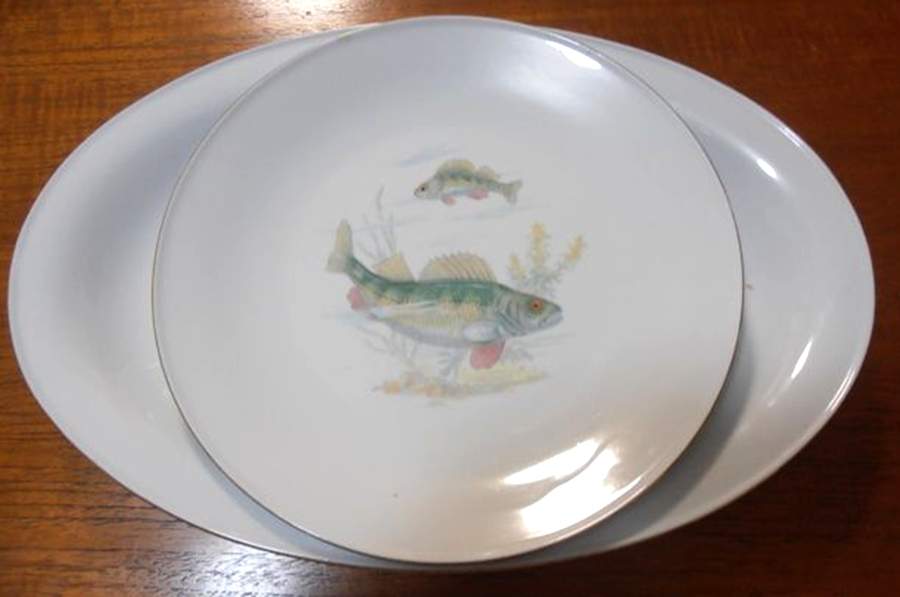 069 (Fish) Dinner Plate by Mitterteich-1