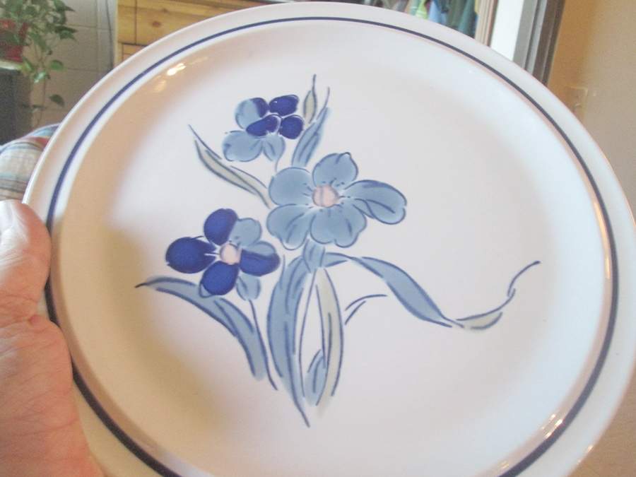 Nicole Dinner Plate by Montrose-1