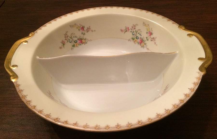 MEI1263 Oval Divided Vegetable Bowl by Meito-1
