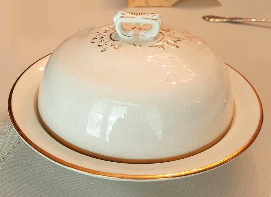 MCE50 Round Covered Butter by Mercer-1