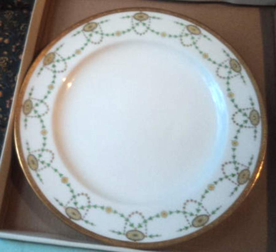H2125 Dinner Plate by Minton-1