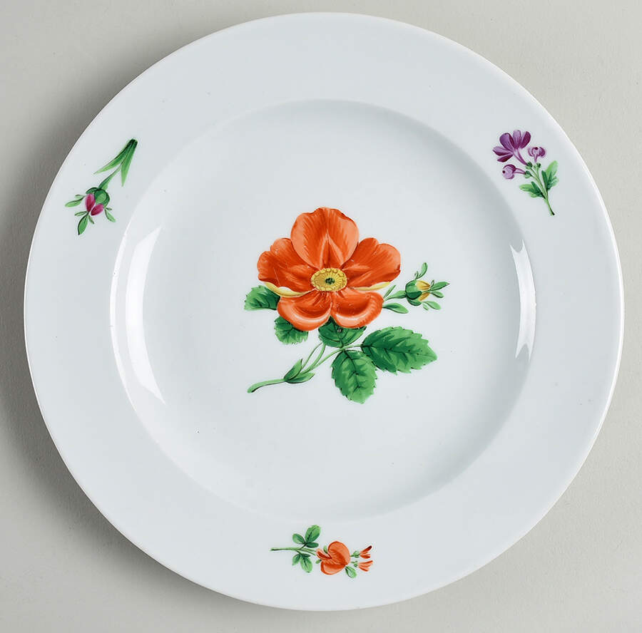 MSS239 Dinner Plate by Meissen (Germany)-1