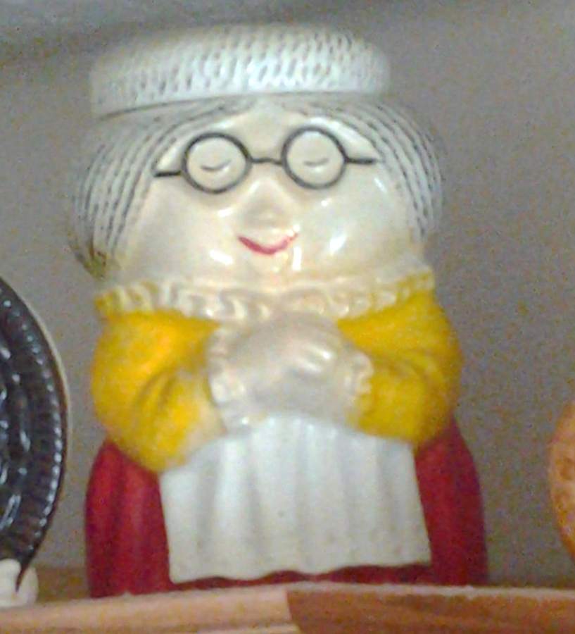 Granny Cookie Jar & Lid by Nelson McCoy-1