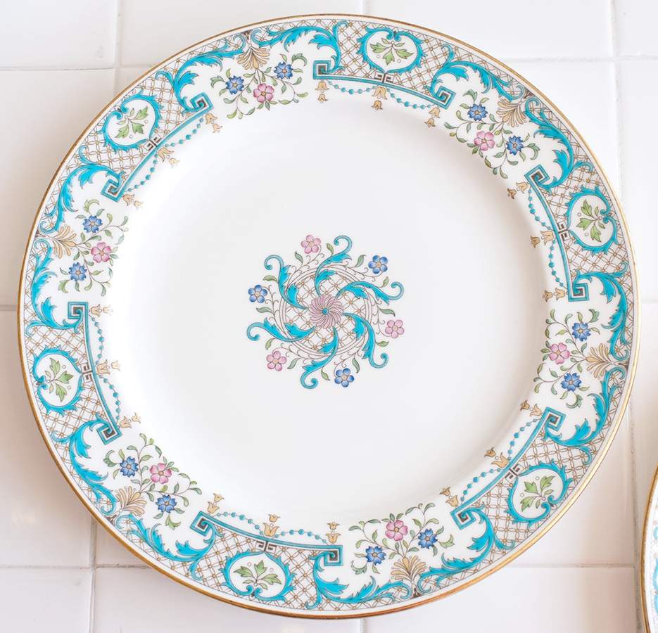 G7241 Dinner Plate by Minton-1