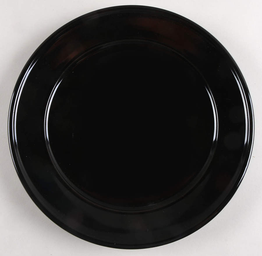 Amelia Rich Black Dinner Plate by Mainstays-1