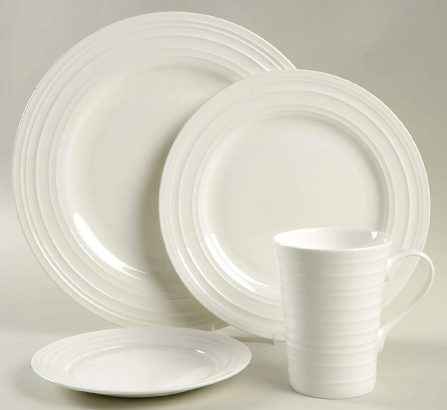 Swirl White (Bone) 32 Piece Estate Set by Mikasa-1