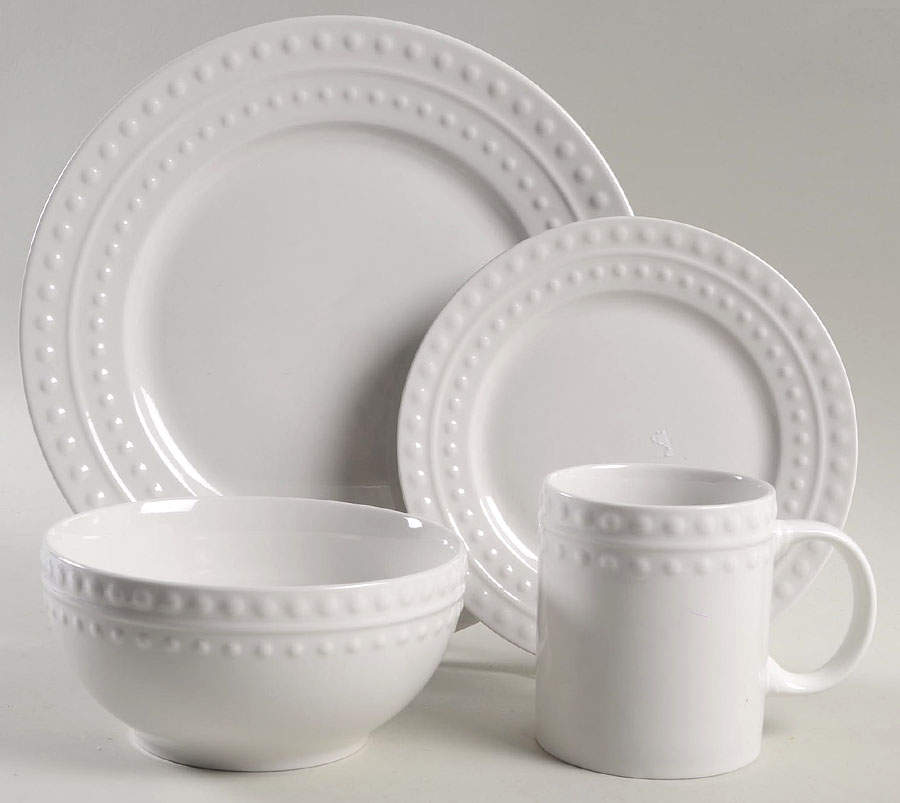 Dots 4 Piece Place Setting by Mikasa-1