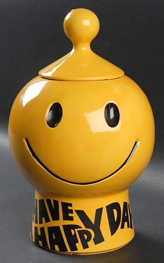 Have a Happy Day Cookie Jar & Lid by Nelson McCoy-1