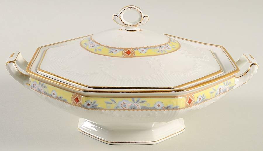 MEK435 Round Covered Vegetable by J & G Meakin-1