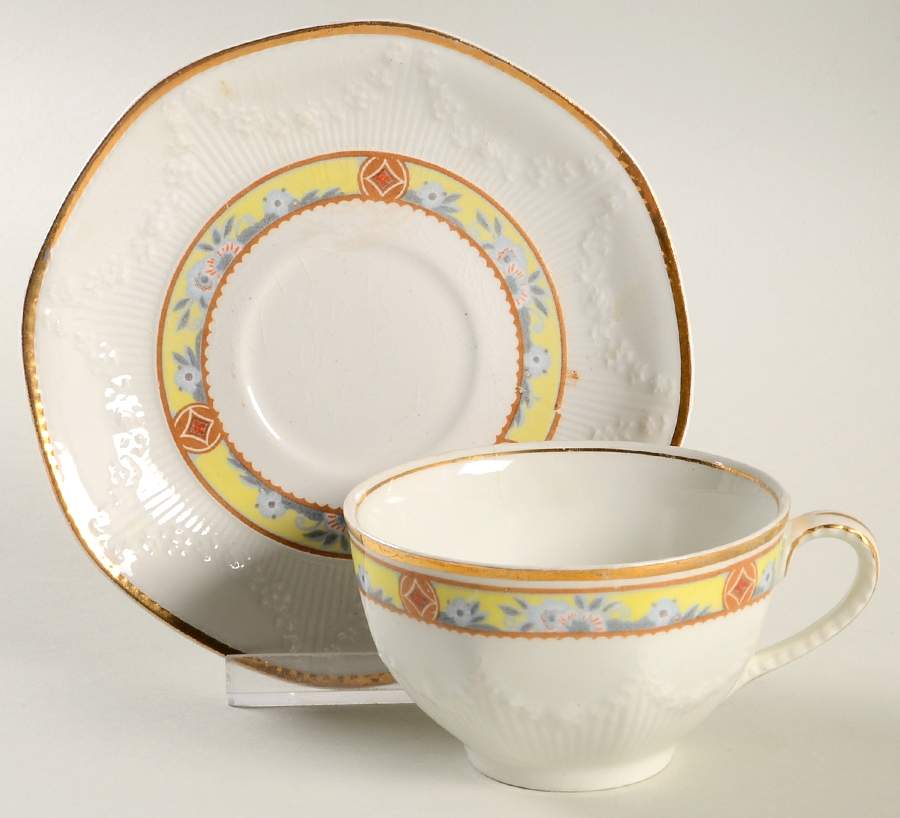MEK435 Flat Cup & Saucer Set by J & G Meakin-1