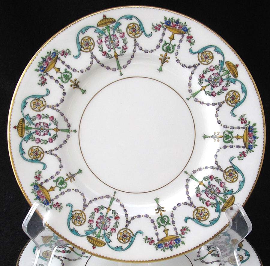 PA9984 Dinner Plate by Minton-1