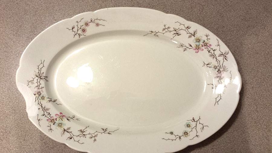 MCE52 17" Oval Serving Platter by Mercer-1