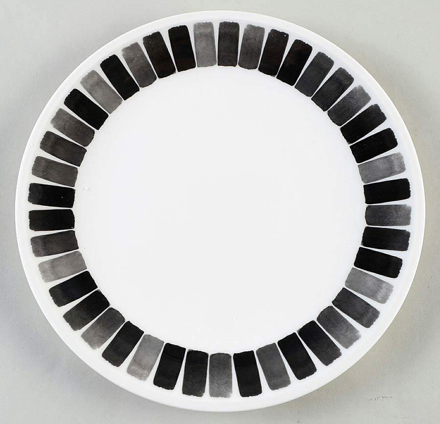 Heirloom Dinner Plate by Martha Stewart-1