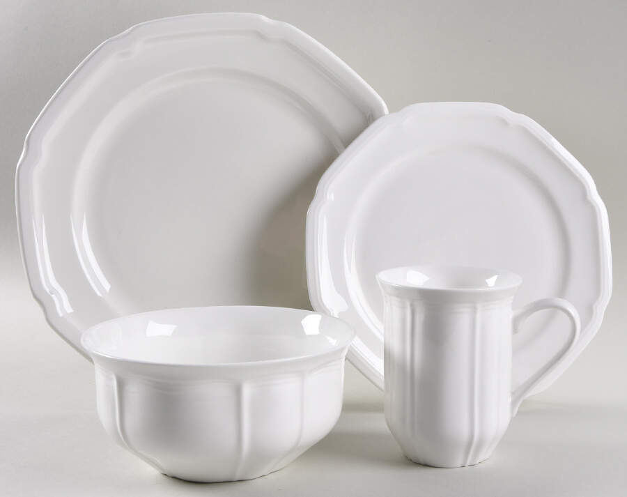 Antique White (Bone) 4 Piece Place Setting by Mikasa-1