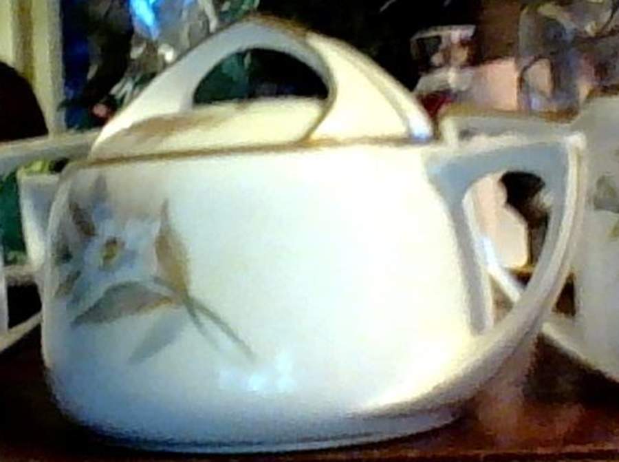 MEI1297 Sugar Bowl & Lid by Meito-1
