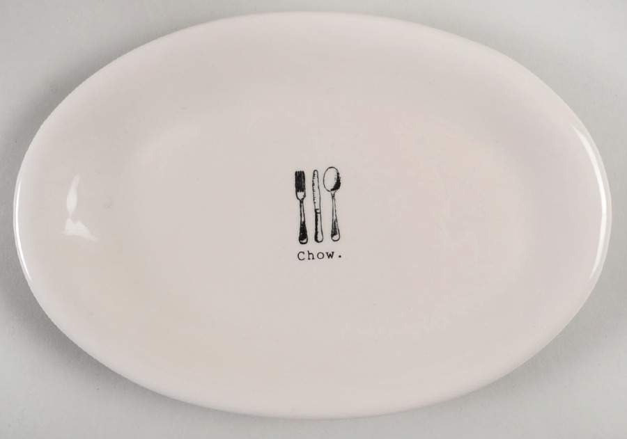 Kitchen Icon 8" Oval Plate by Magenta-1