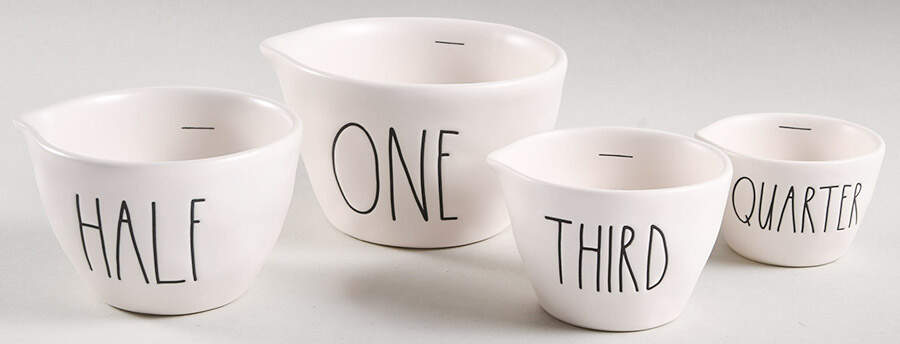 Farmhouse Measuring Cup Set (1 Cup,1/2 Cup,1/3 Cup,1/4 Cup) by Magenta-1