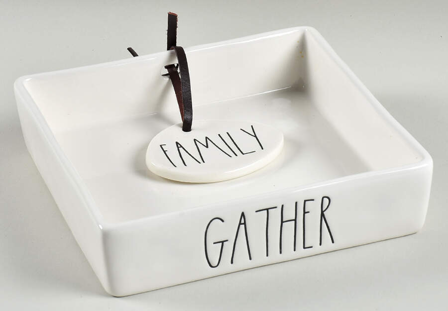 Farmhouse Napkin Holder W/Napkin Weight by Magenta-1