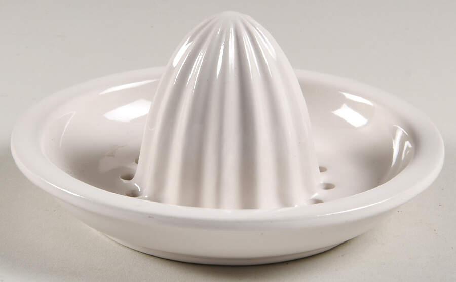 Farmhouse Lid for 2 Pc Juicer by Magenta-1