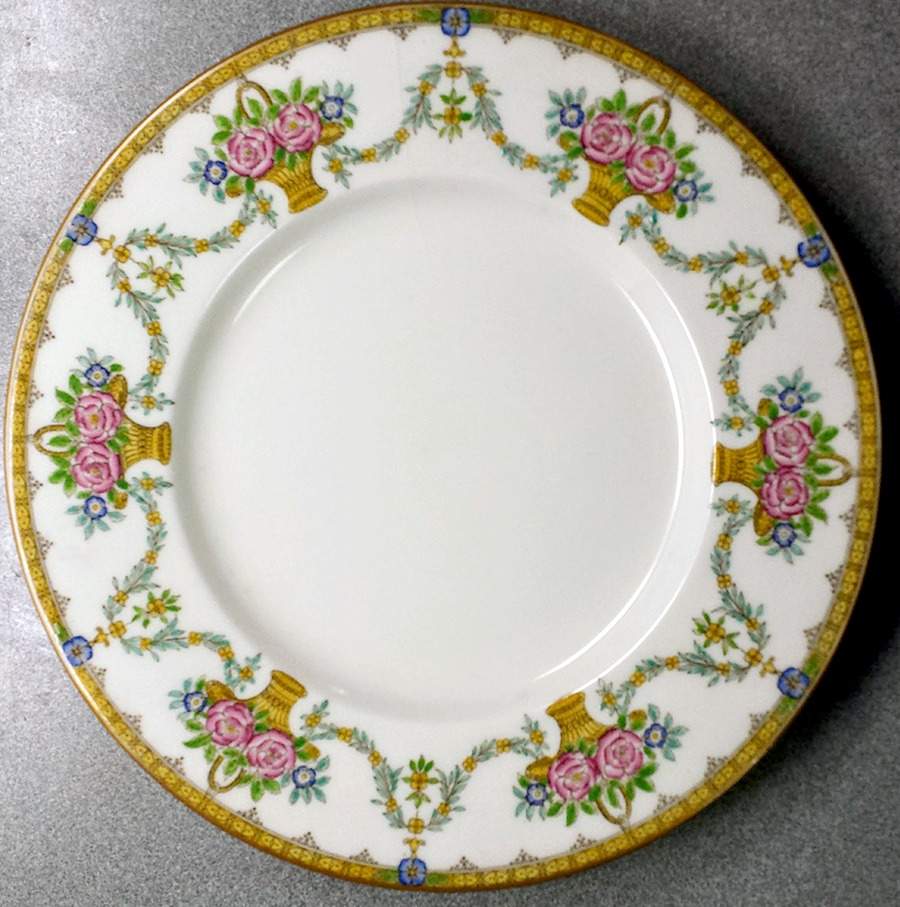 B944 Dinner Plate by Minton-1