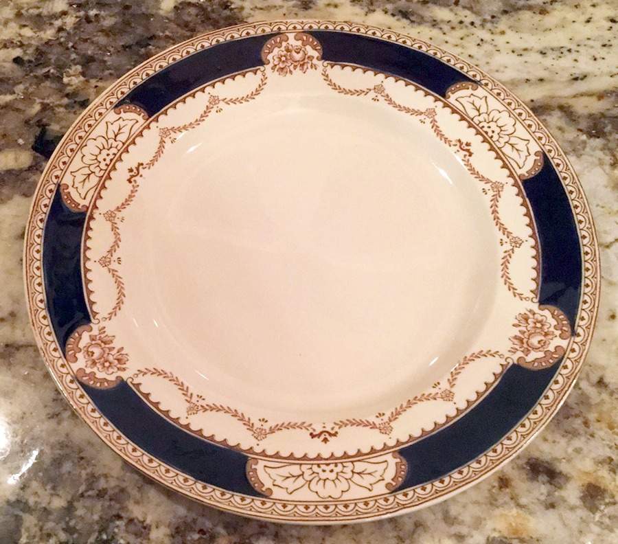 Caledonia Dinner Plate by Alfred Meakin-1