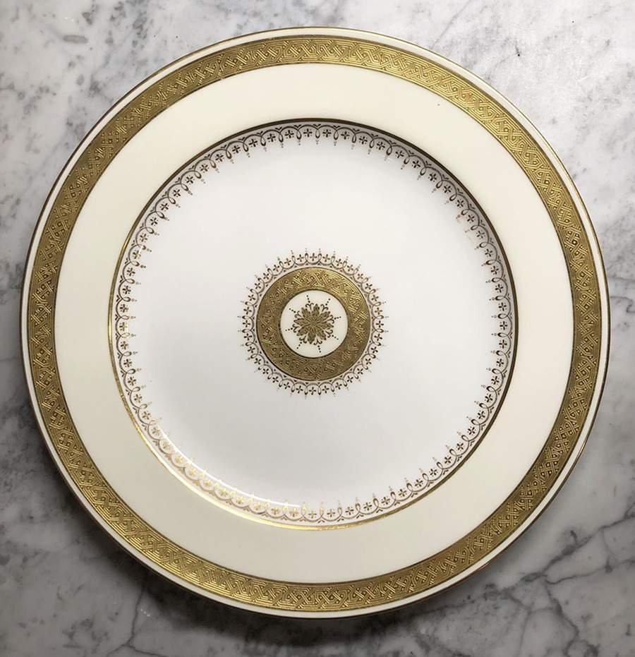 G7445 Dinner Plate by Minton-1