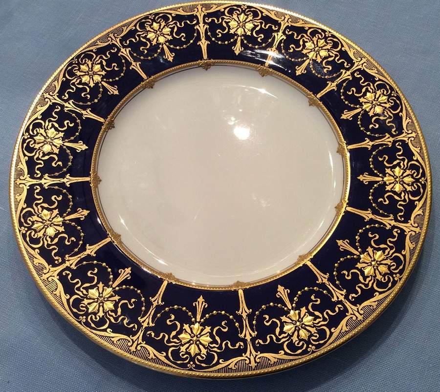 H3256 Dinner Plate by Minton-1