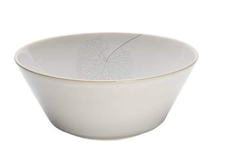 Leaf White Silk 10" Round Serving Bowl by Mottahedeh-1
