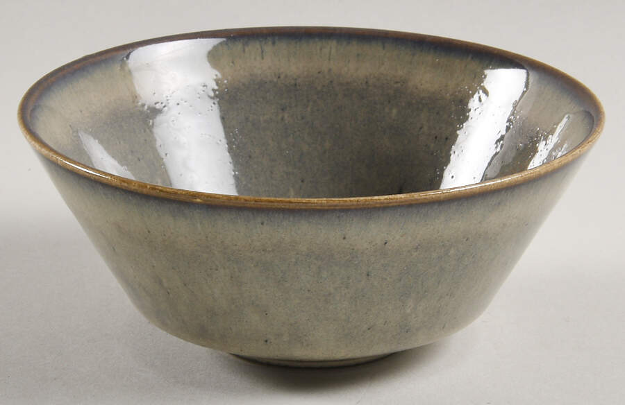 Leaf Agate (Tan) Fruit/Dessert (Sauce) Bowl by Mottahedeh-1