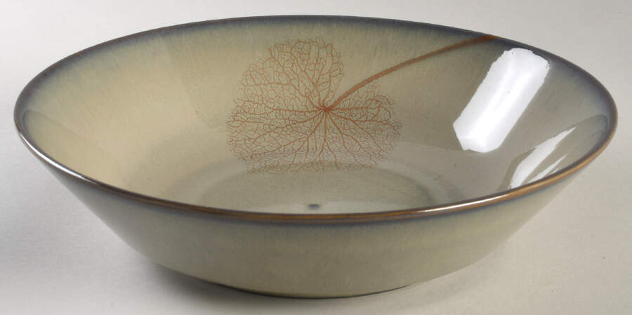 Leaf Agate (Tan) 10" Round Serving Bowl by Mottahedeh-1