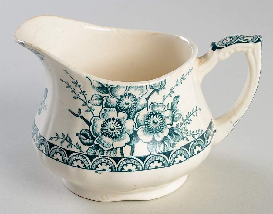 Medway Decor Green Creamer by Alfred Meakin-1