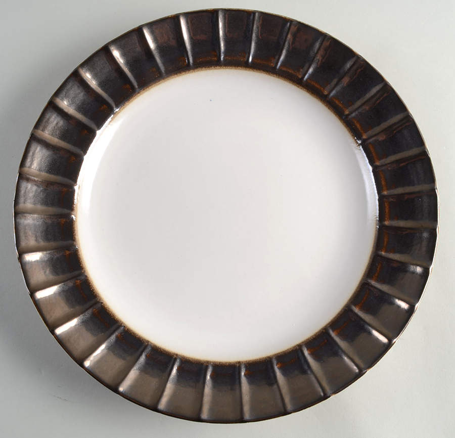 Leyna 12" Chop Plate (Round Platter) by Mikasa-1