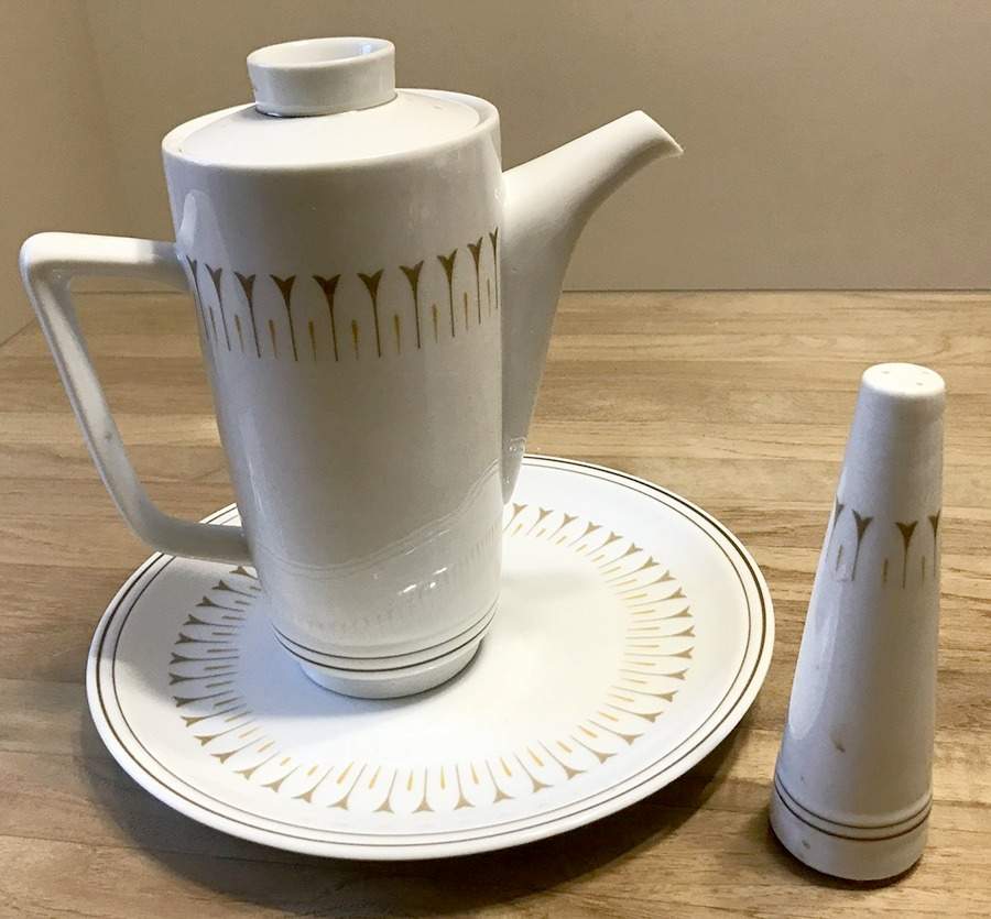 Jamaica Coffee Pot & Lid by Mikasa-1